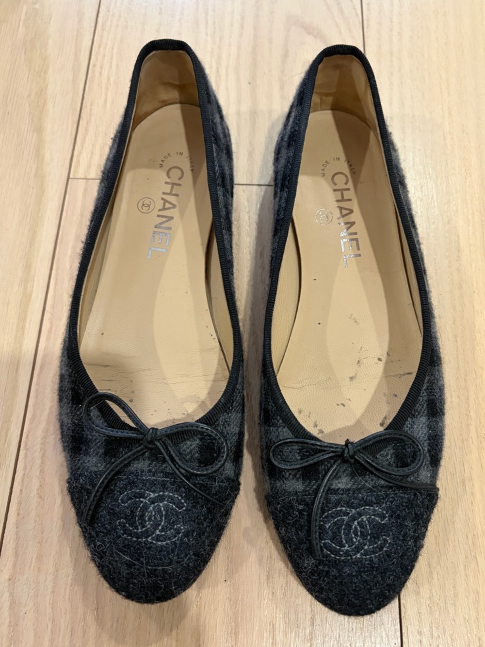 CHANEL Gray Wool Flannel Plaid Ballet Flats size 38.5